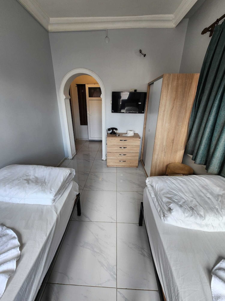 Mevlevi Hotel 17/50