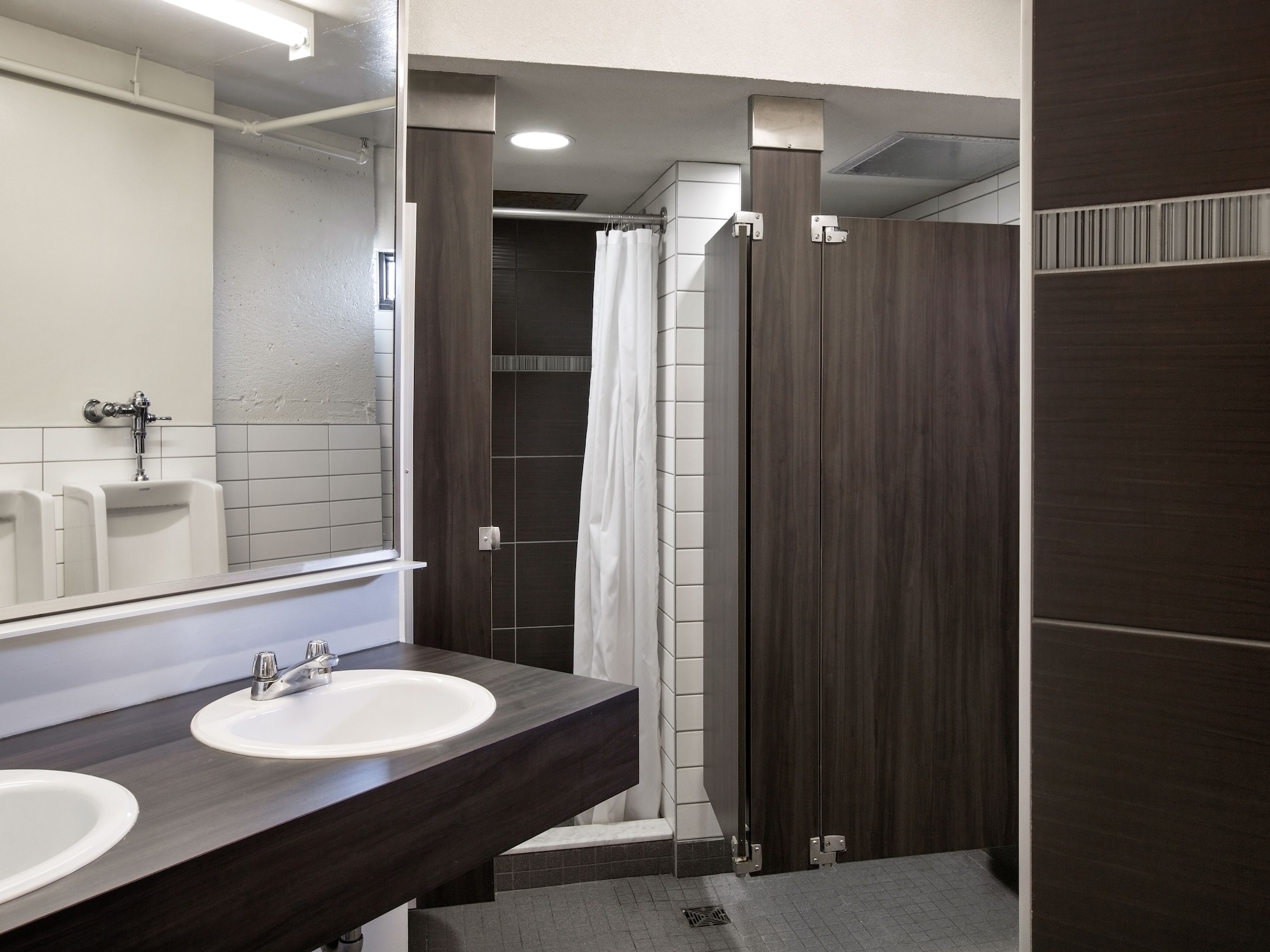 STANDARD, SINGLE, SINGLE BED, SHARED BATHROOM