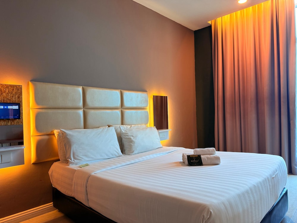 Superior, Queen Bed