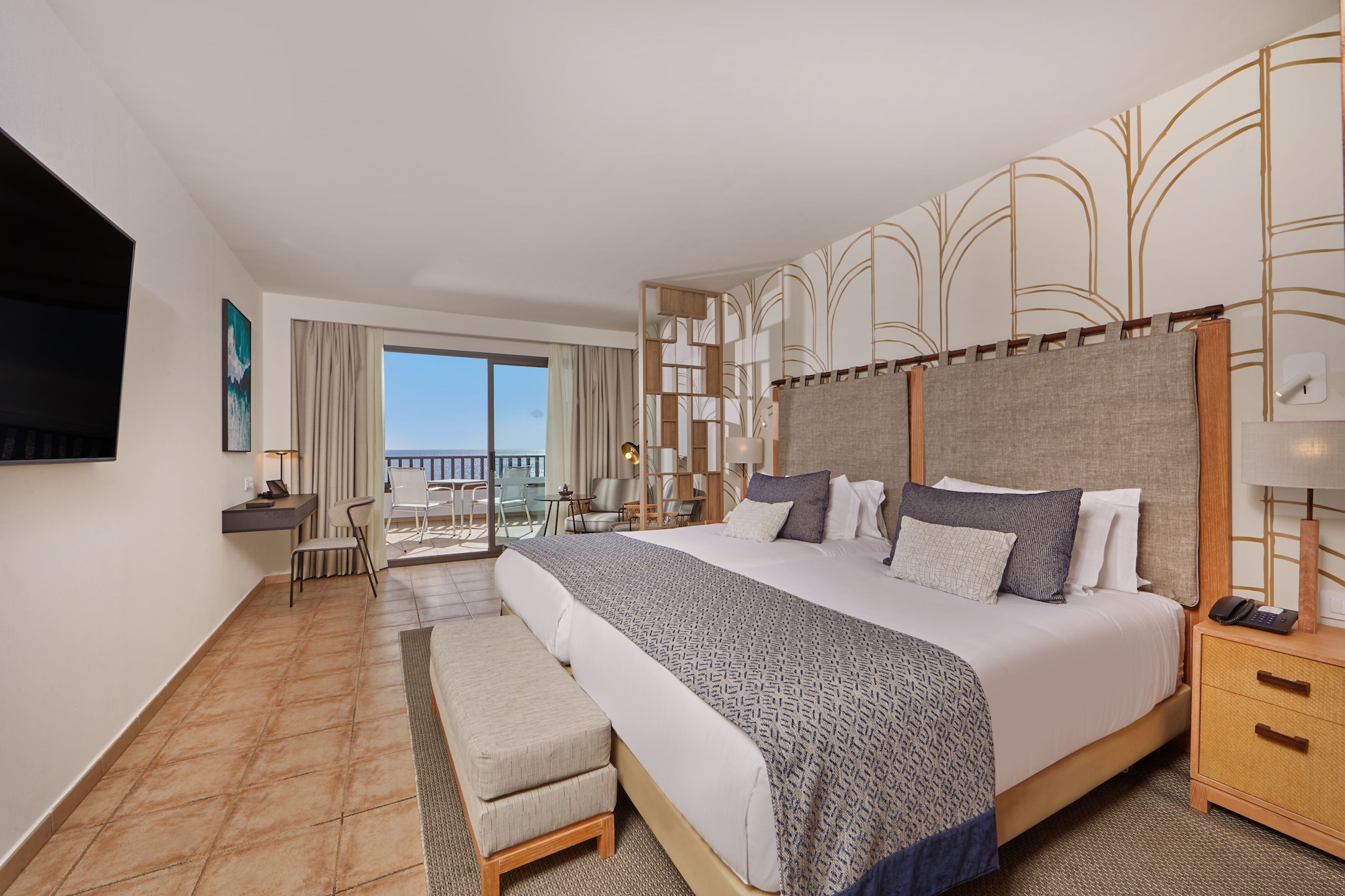 Preferred Club, Junior Suite, King Bed, Ocean View, Terrace