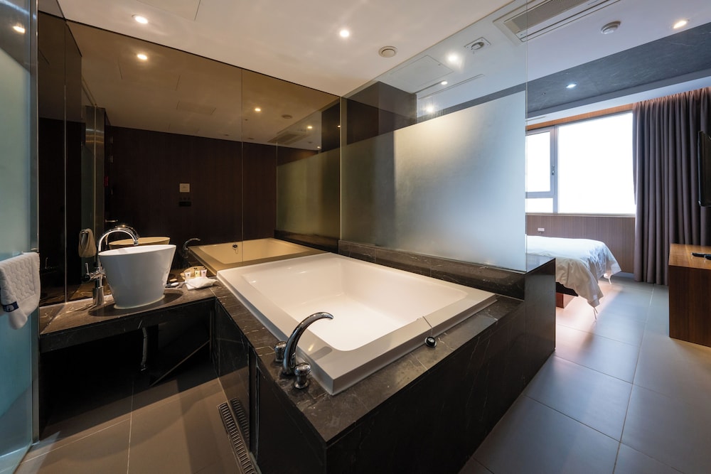 Hotel The Designers Hongdae 42/80