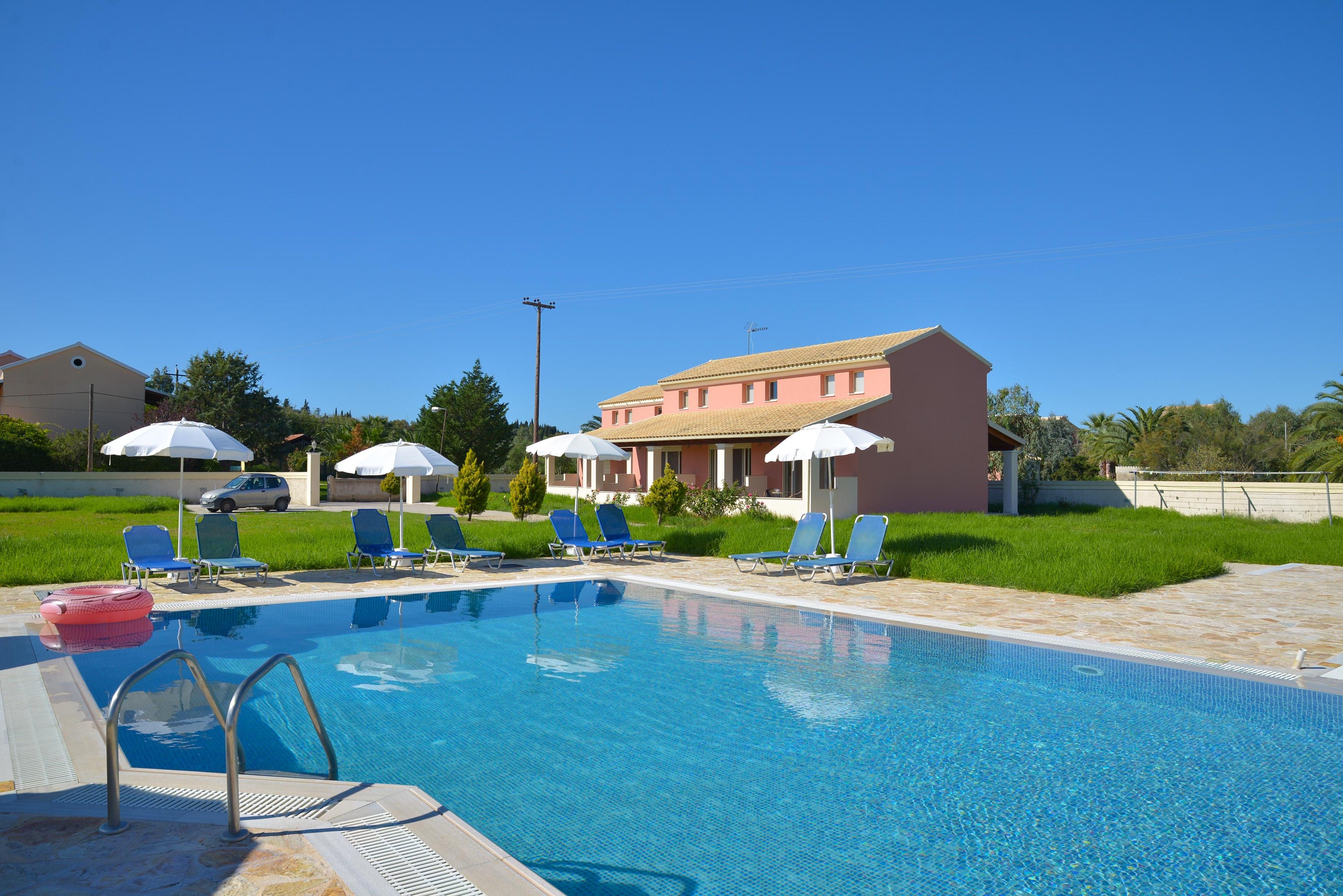 MEGALI LUXURIES APARTMENTS 6/7