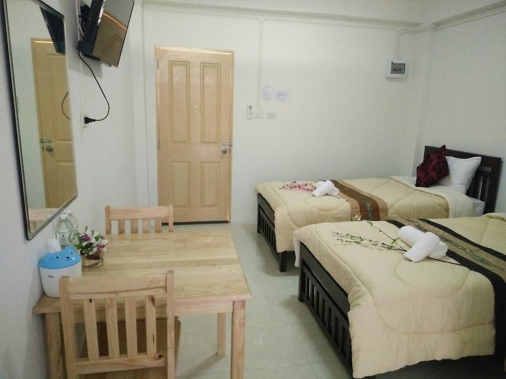 Rueangrat Hotel 37/51