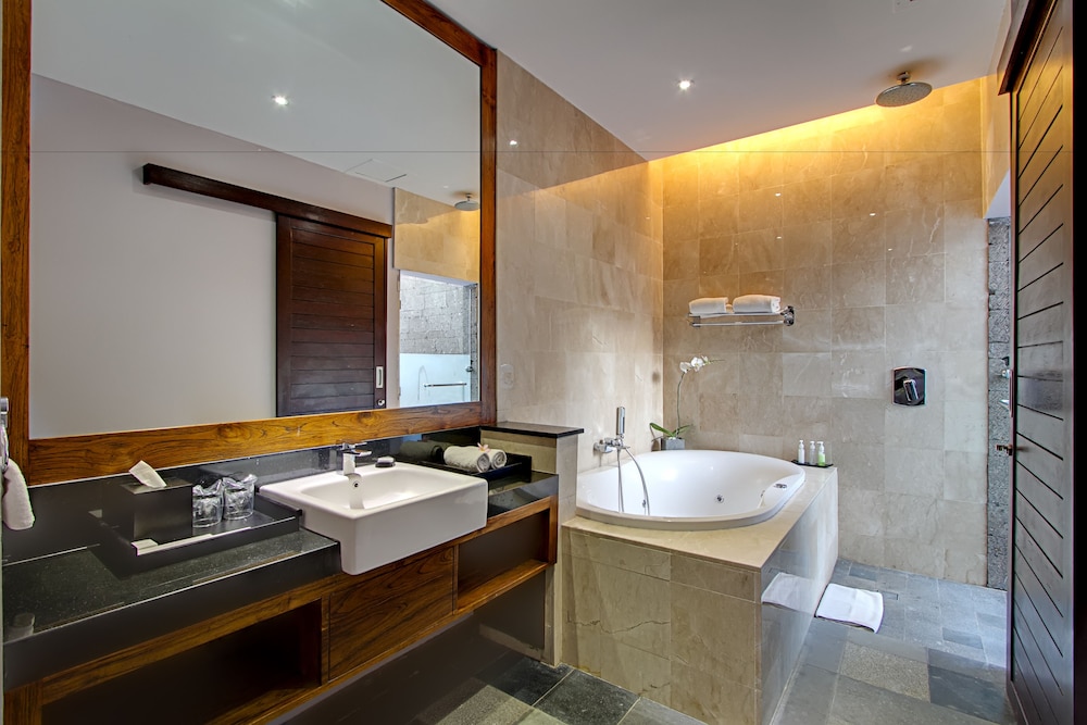 Adepa Resort 48/50