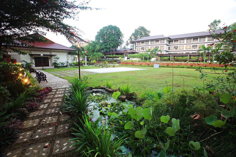 Hotel Tropika 40/49