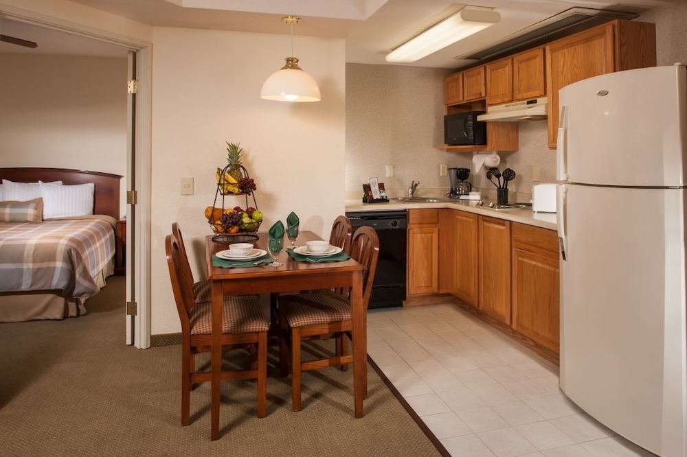 Staybridge Suites Monterrey - San Pedro 30/38