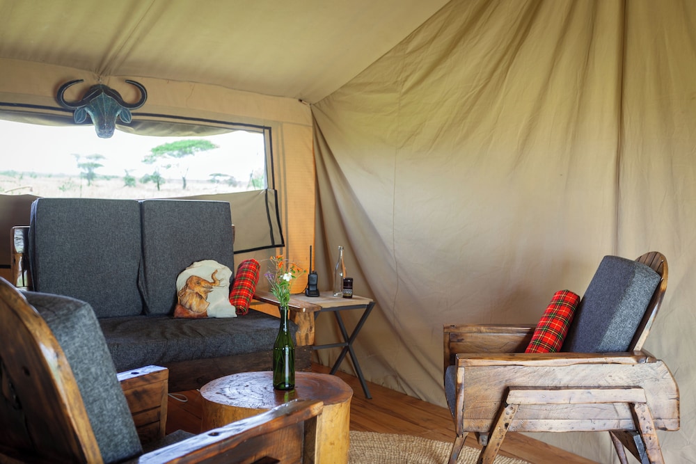 Mawe Luxury Tented Camp 25/50