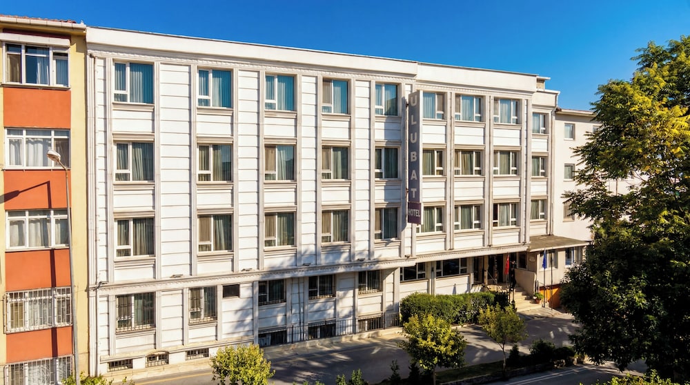 Ulubat Castle Hotel in ISTANBUL