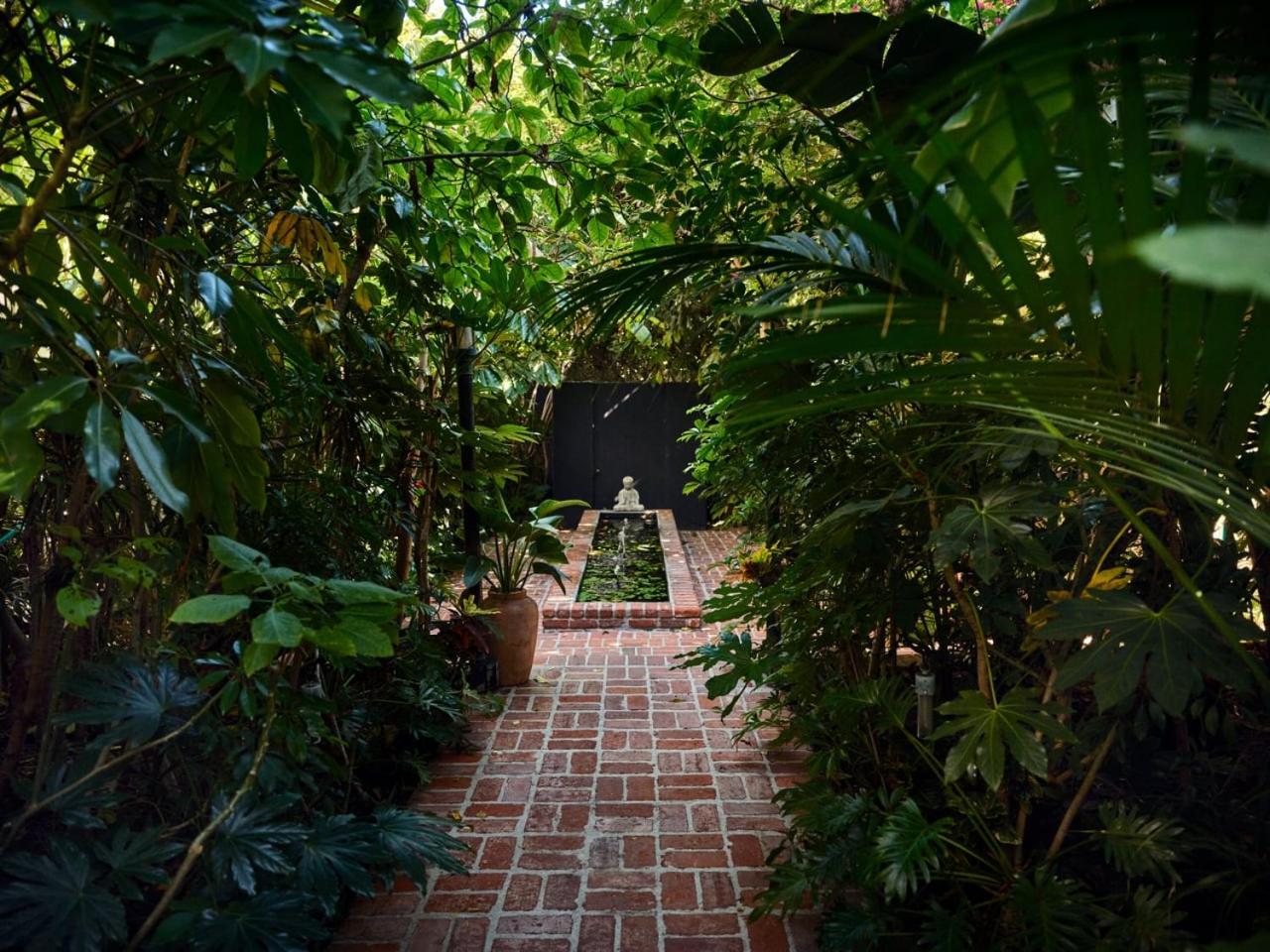 Chateau Marmont 41/48