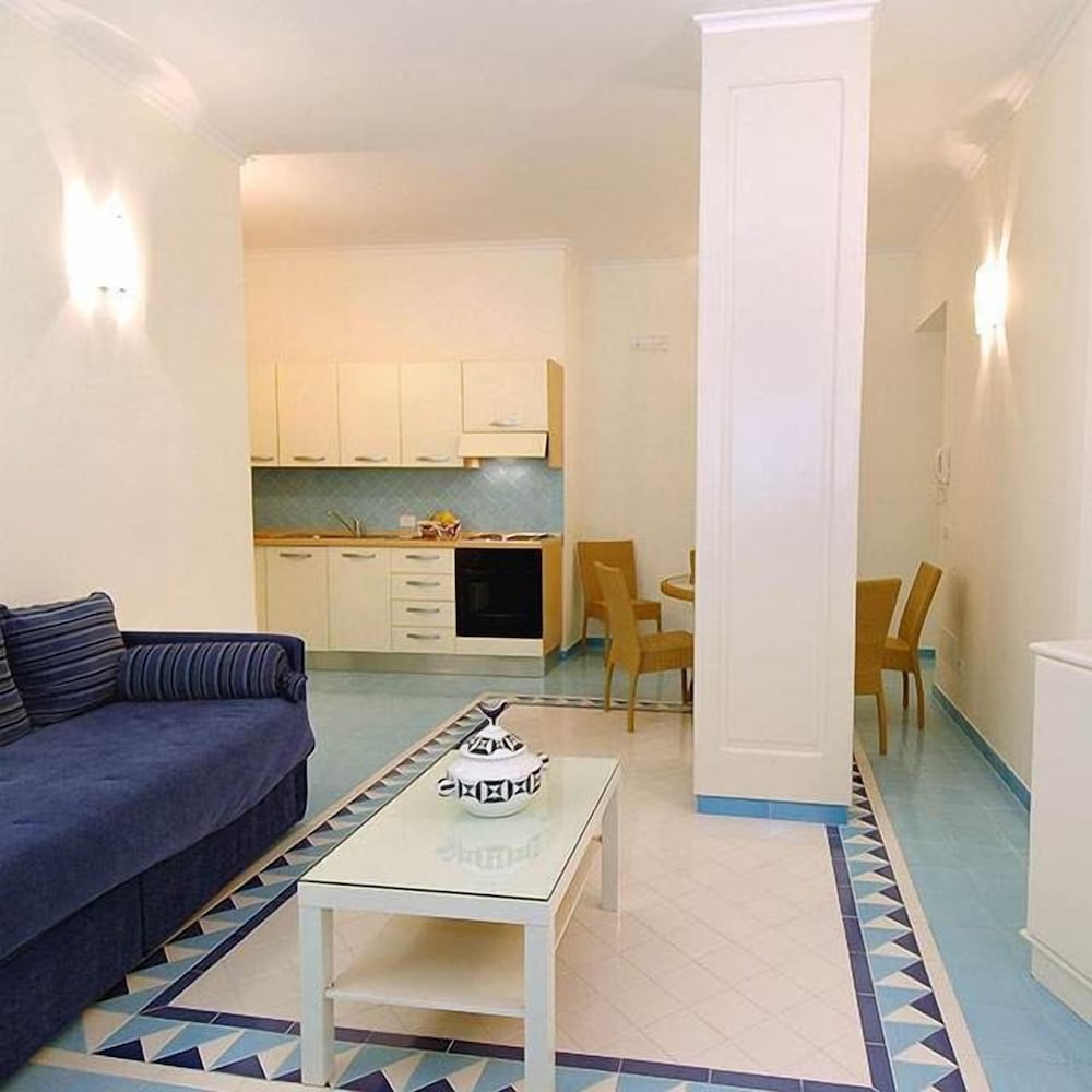 Hotel Aurora Amalfi 40/50