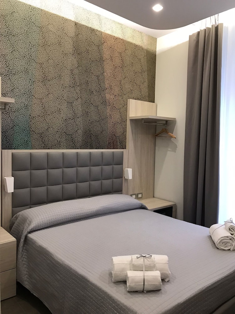 Schilizzi Hotel 15/50