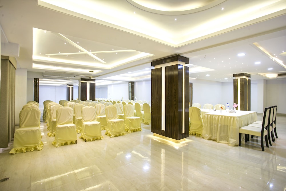 White Palace Hotel 19/61