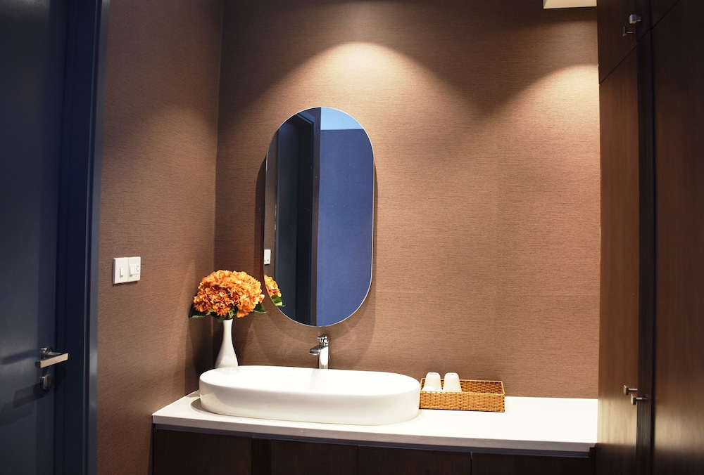 Signature Boutique Hotel 12/50
