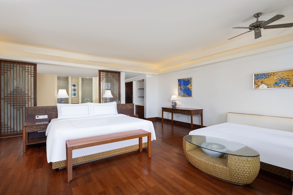 Swissotel Sanya Yalong Bay 13/50