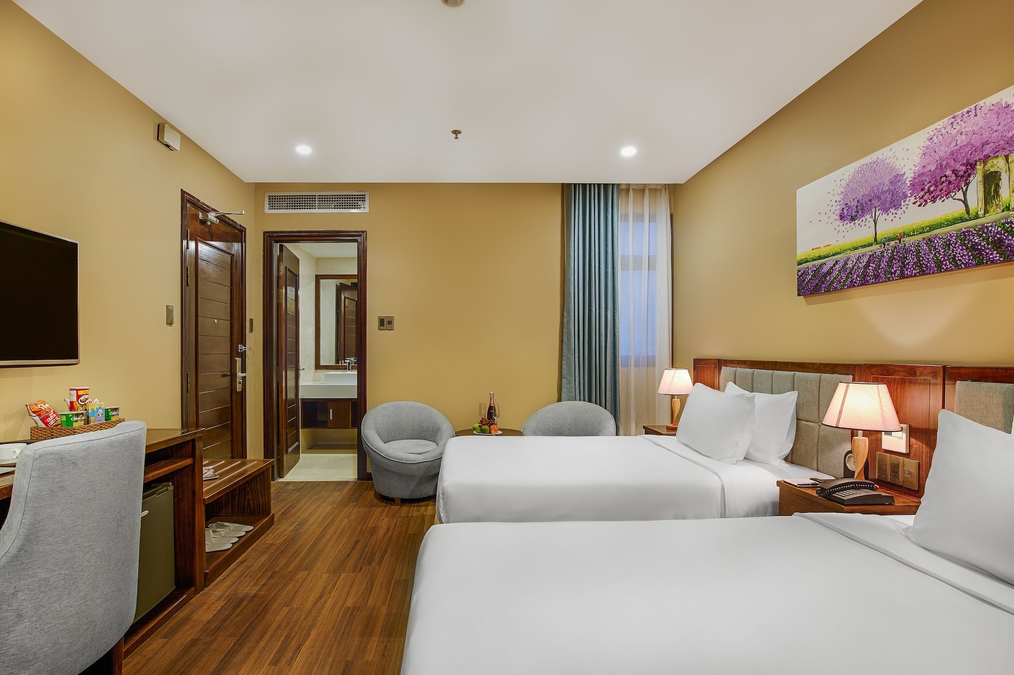 Superior, Triple, 1 Queen and 1 Single Bed, No Window