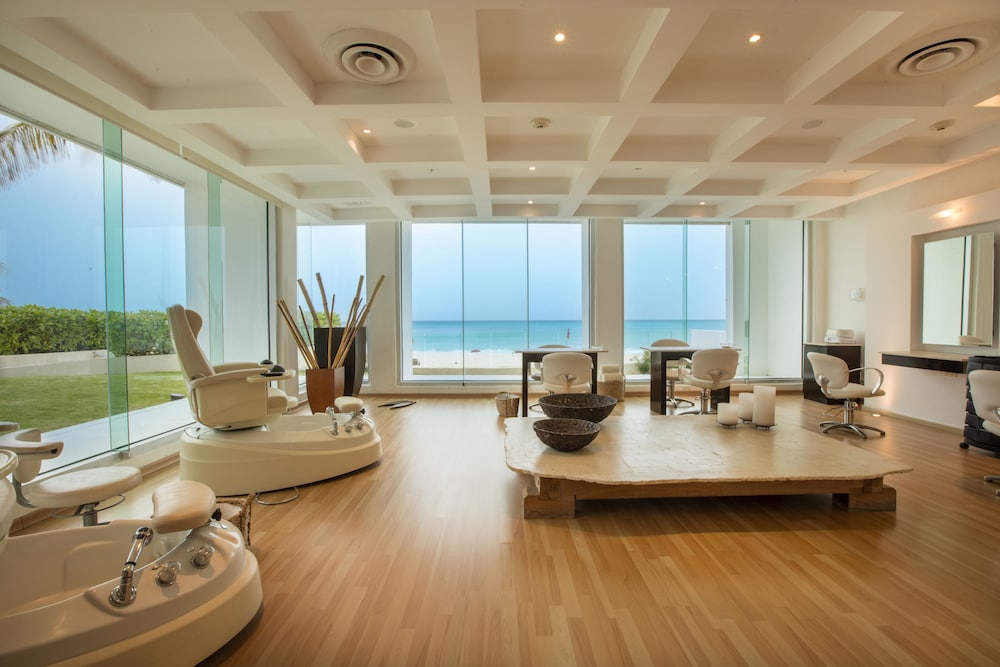 Altitude By Krystal Grand Punta Cancun All Inclusive 39/75