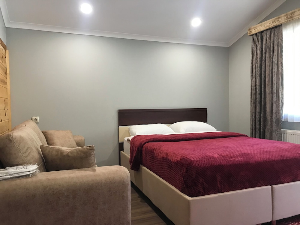 Yedigoller Hotel & Restaurant 14/47