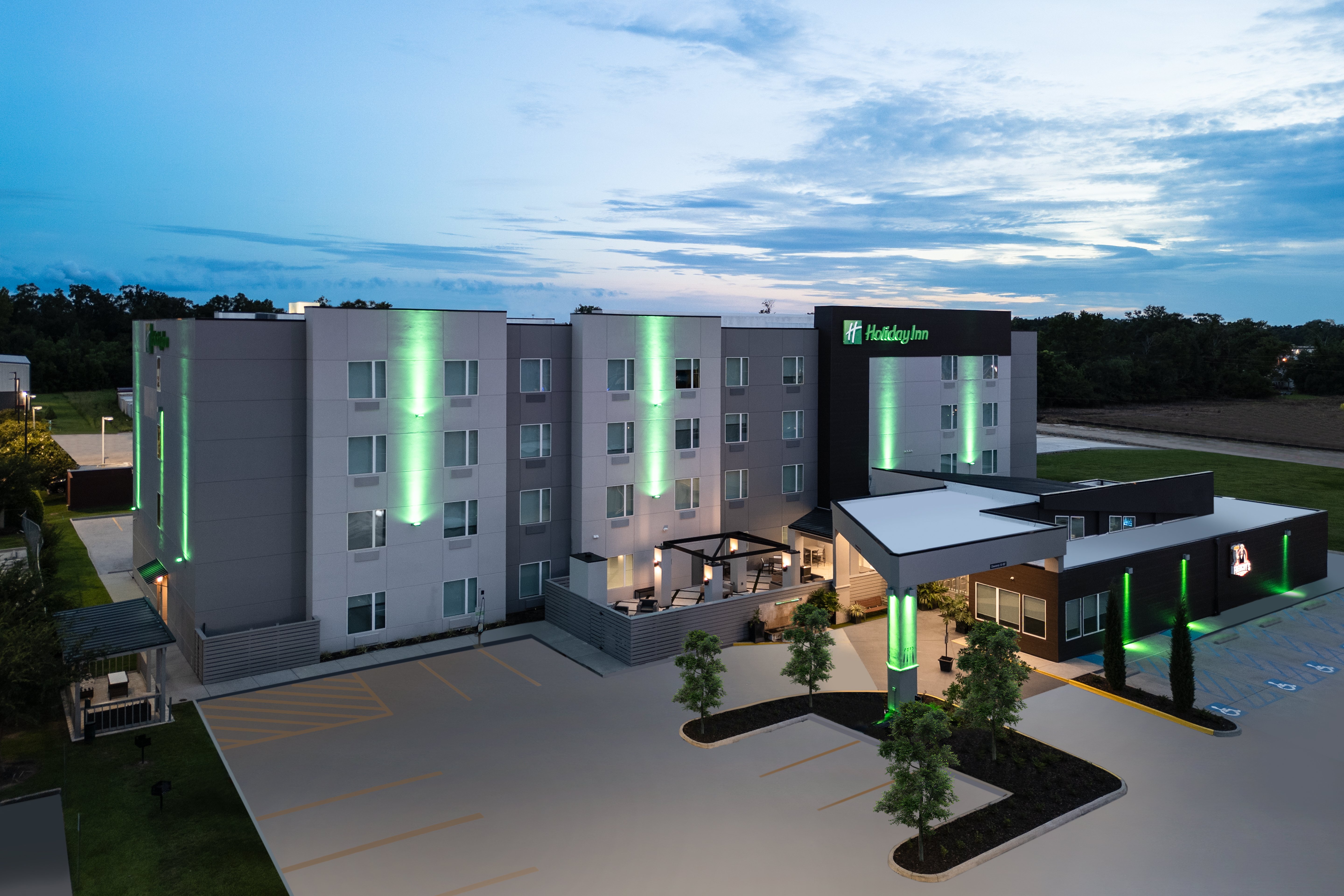 Holiday Inn Gonzales 2/50