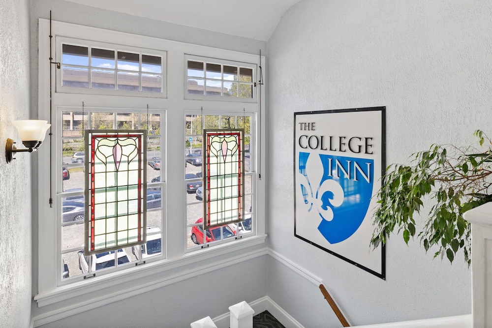 The College Inn 37/50