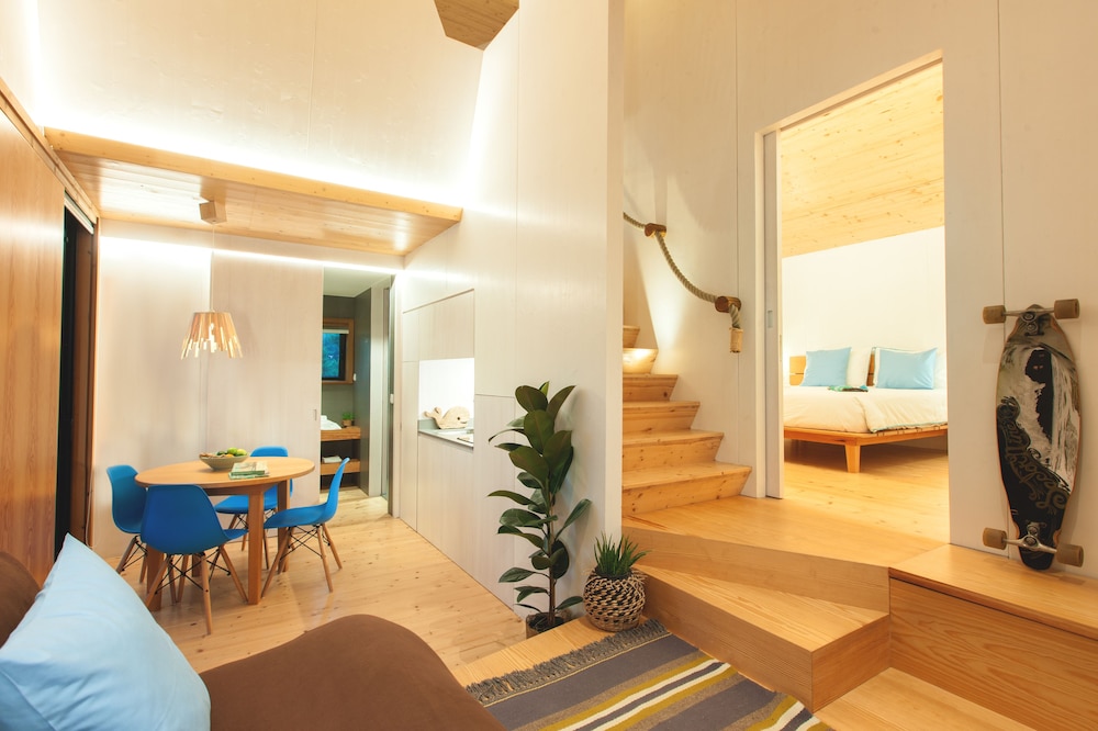 Bukubaki Eco Surf Resort 34/50