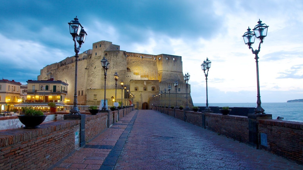 Napoli Rooms&Suite 44/50