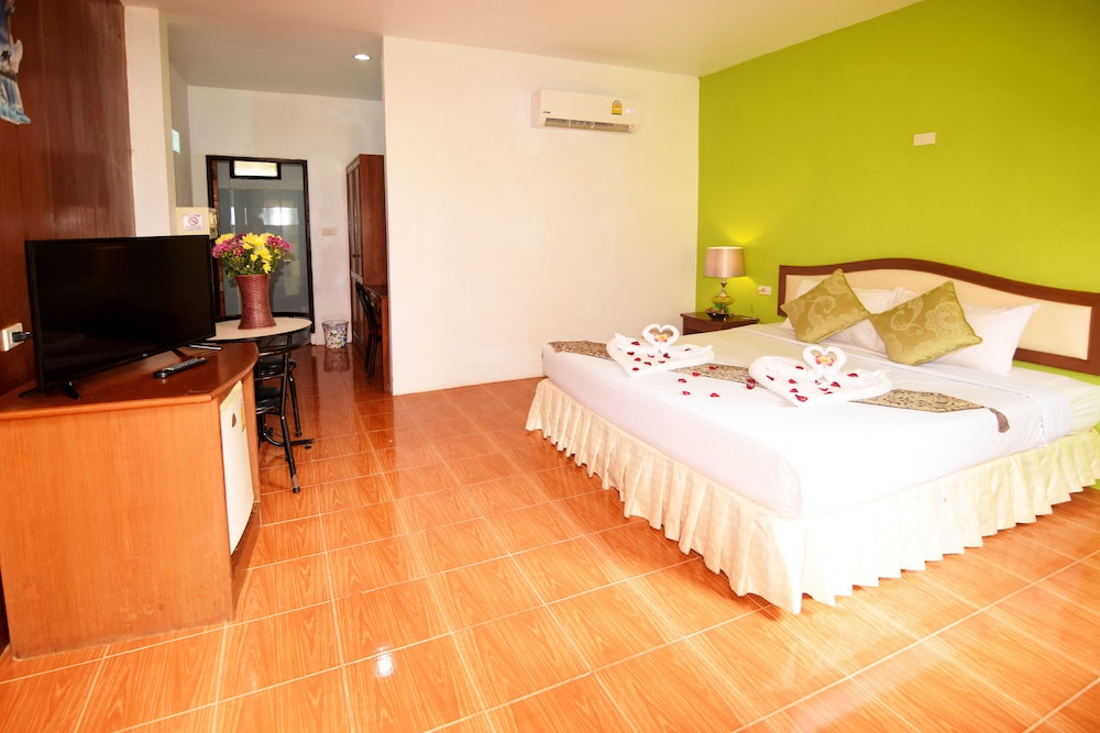 SUPERIOR, BUNGALOW, KING BED