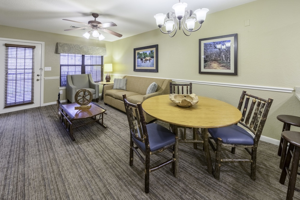 Holiday Inn Club Vacations Piney Shores Resort Lake Conroe 39/68