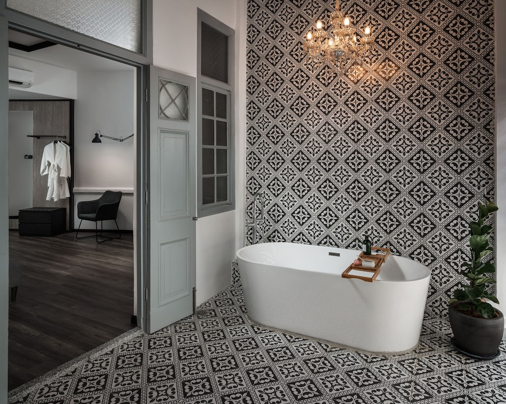 Modern Hotel Georgetown 29/45