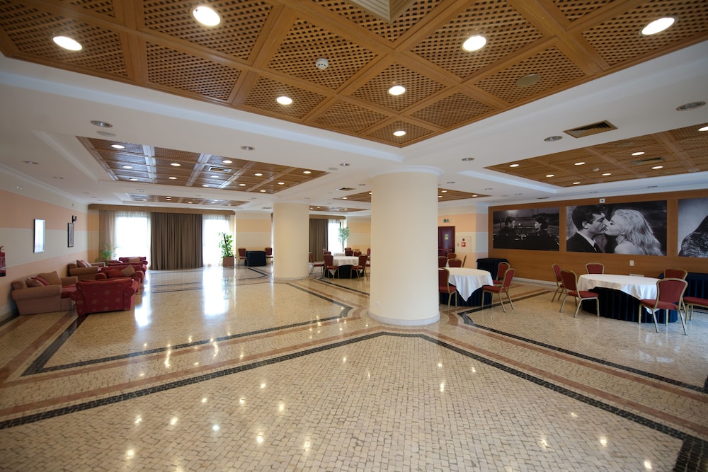 Lobby at Vila Gale Porto, PORTO