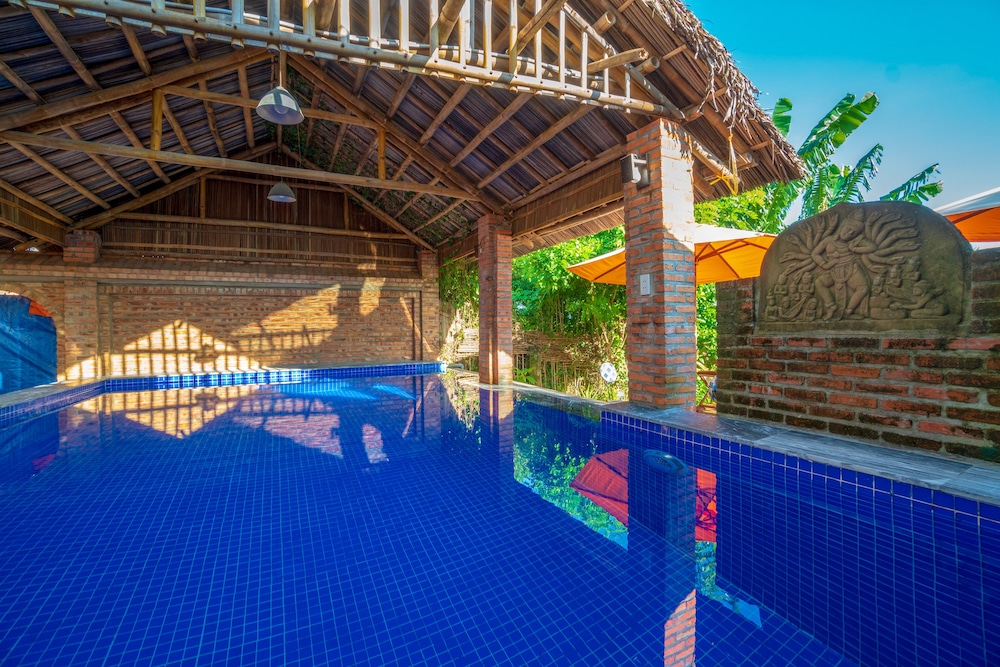 Golden Peach Villa Hoi An 43/68