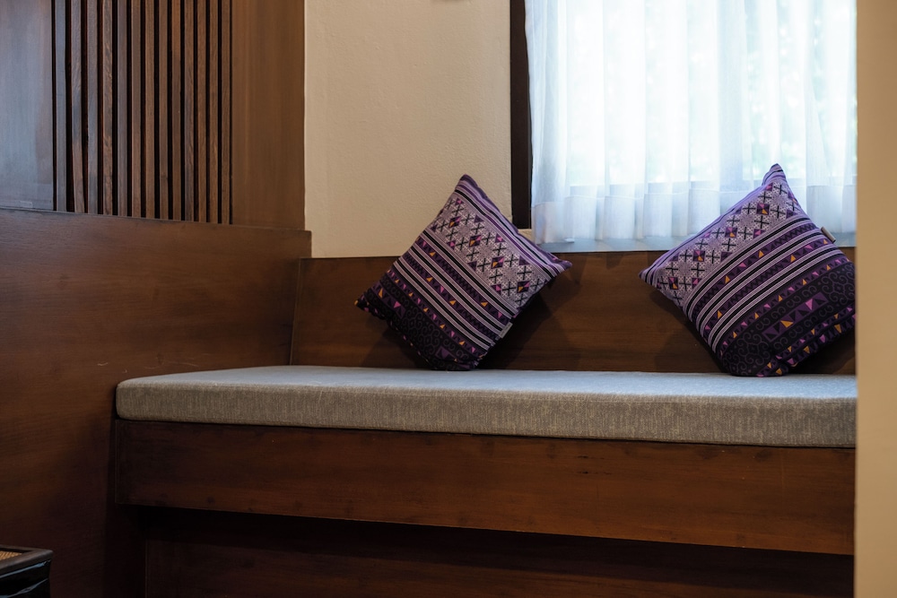 Lima Lanna Hotel 11/50