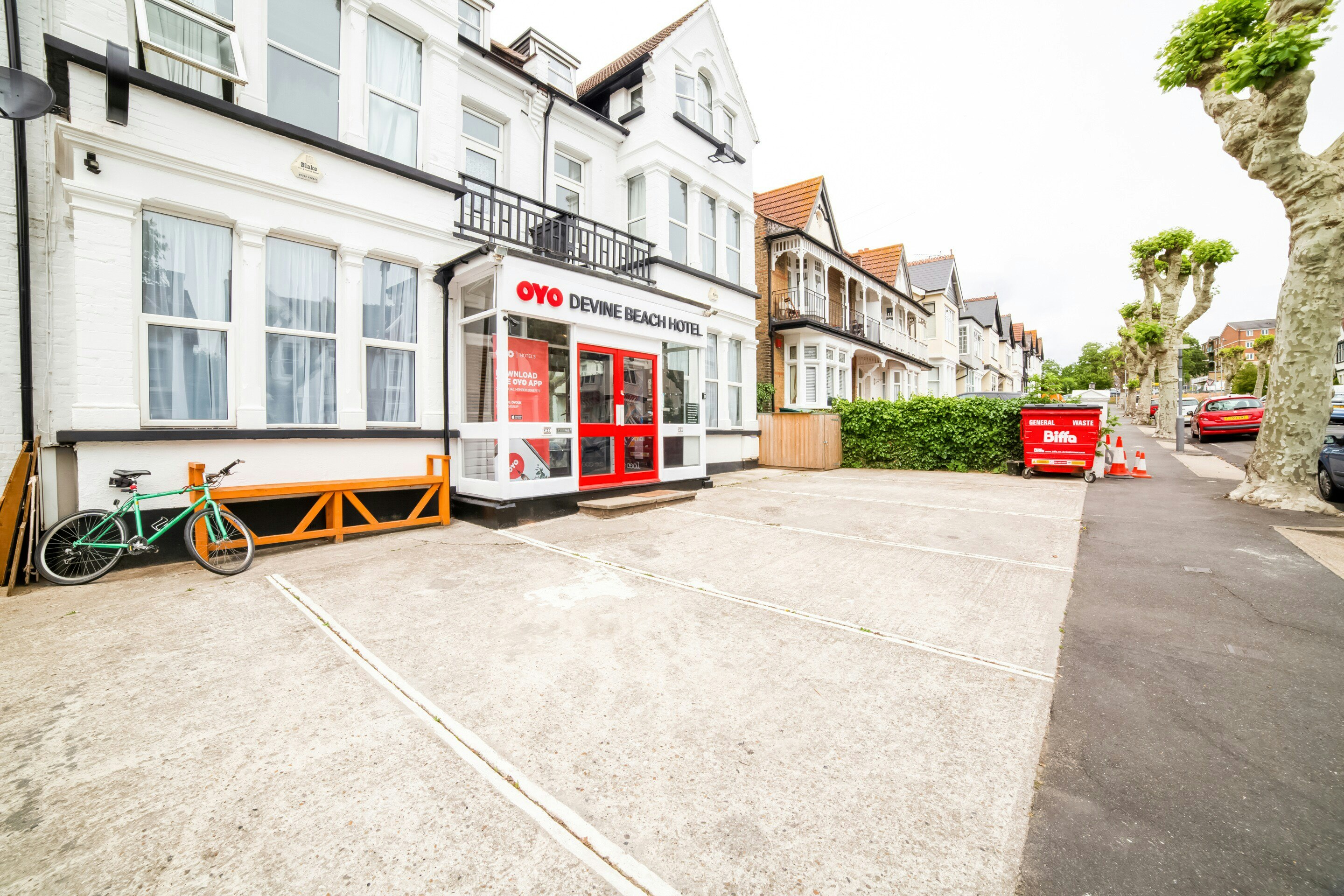 Devine Beach Hotel, Westcliff Southend-On-Sea 44/50