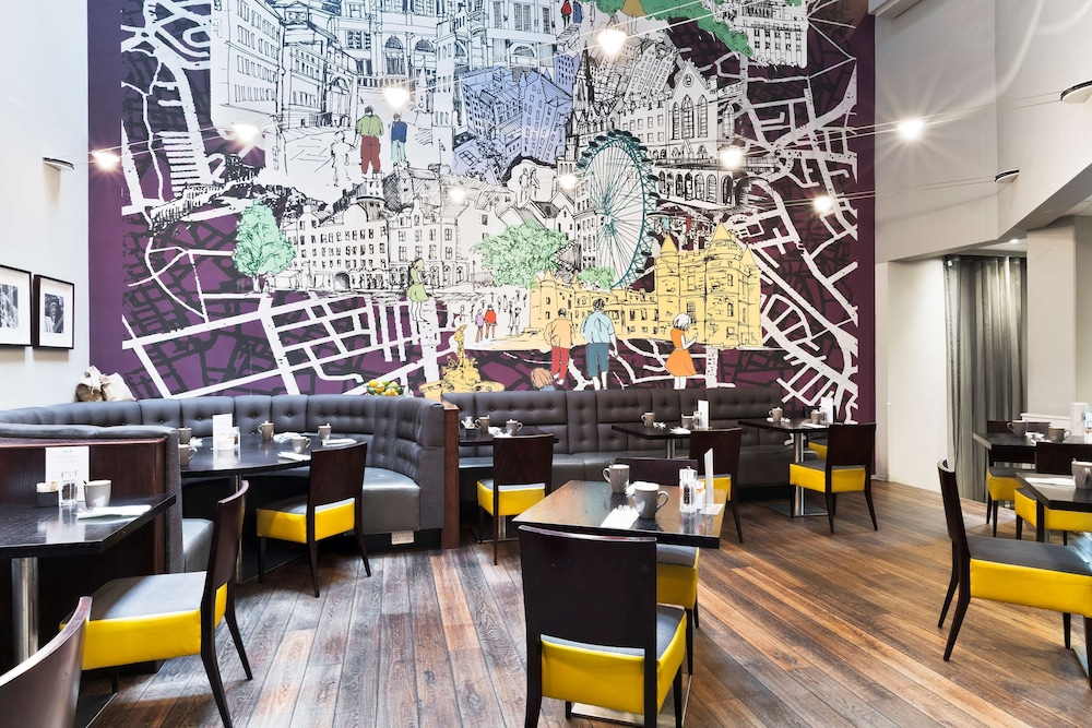 Radisson Blu Hotel, Edinburgh City Centre 40/50