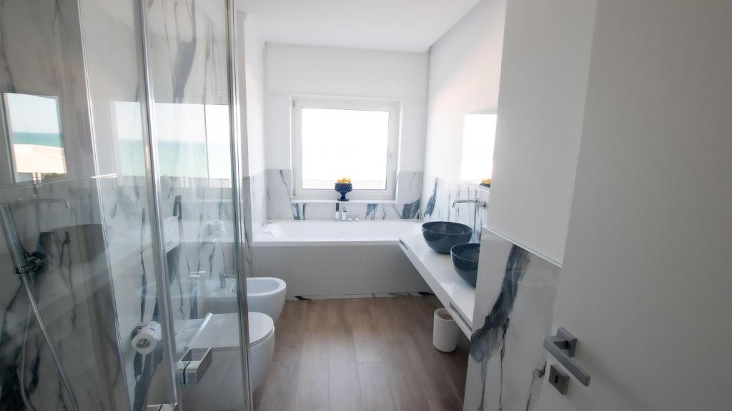 جناح جونيور بإطلالة على البحر، Rodi Resort 4/4