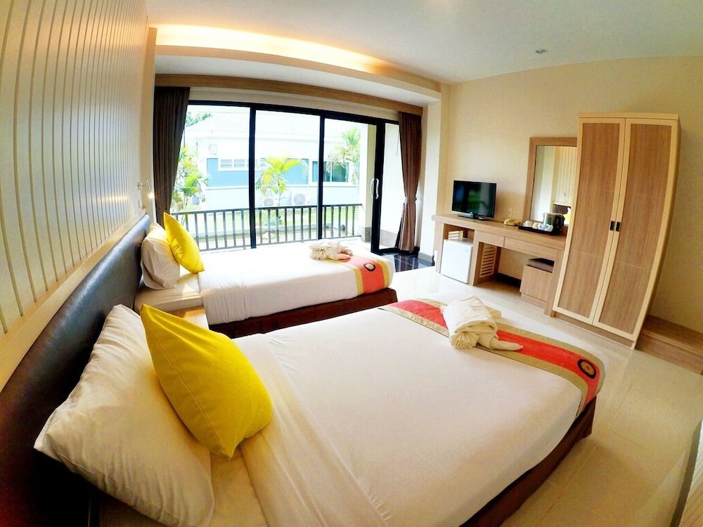 Chaolao Tosang Beach Hotel 15/60
