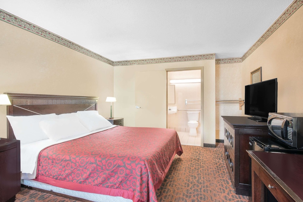 Days Inn And Suites By Wyndham York 4/28
