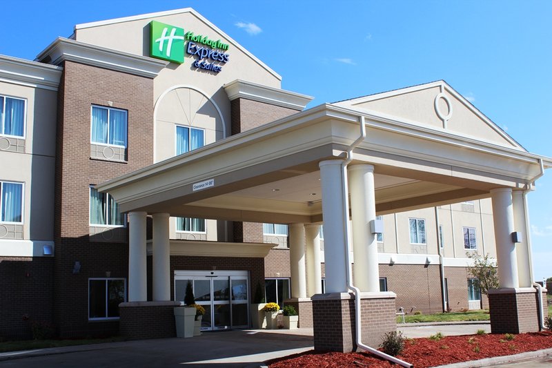 HOLIDAY INN EXPRESS HOTEL & SUITES ALBERT LEA - I-35 6/59