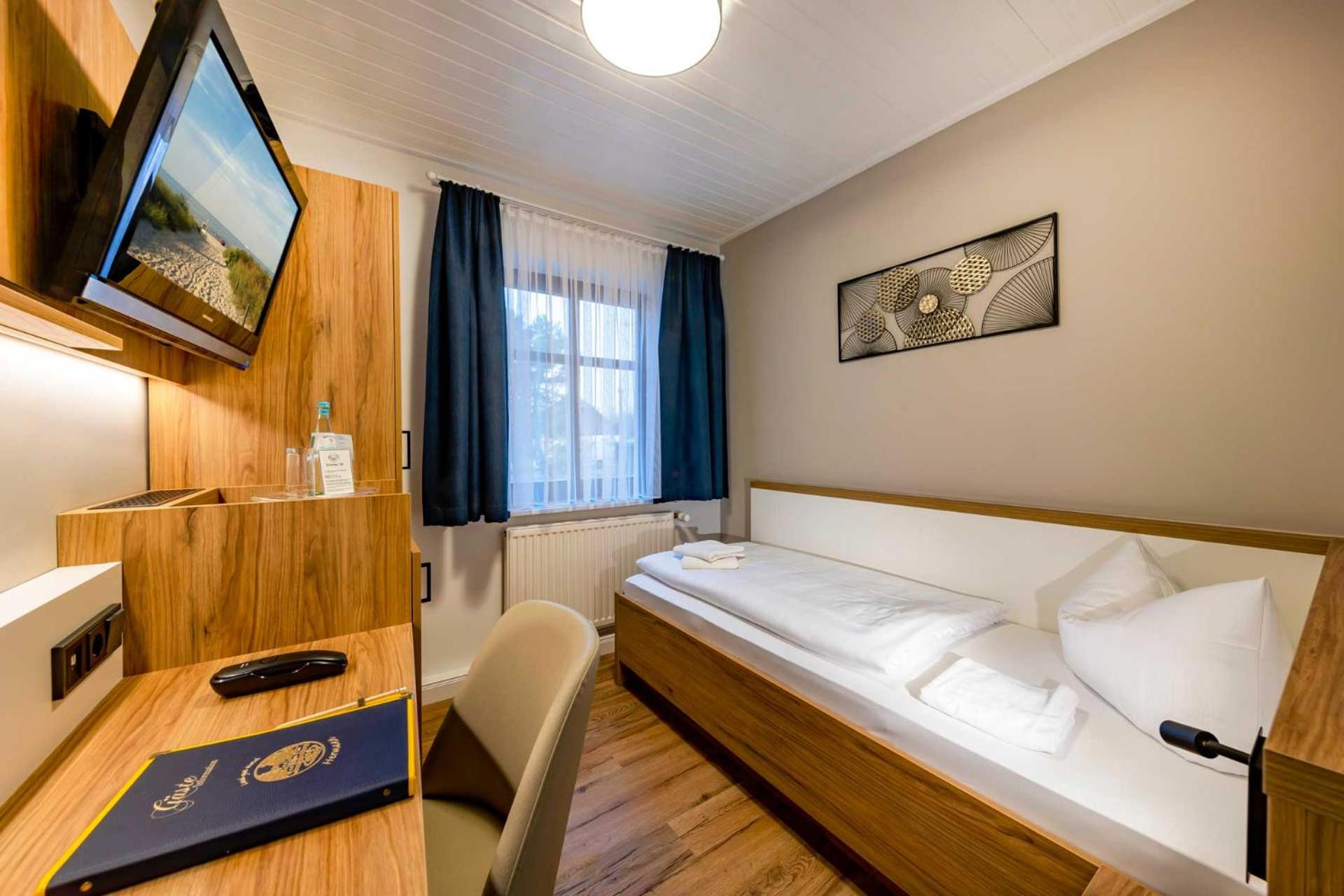 Room, Single