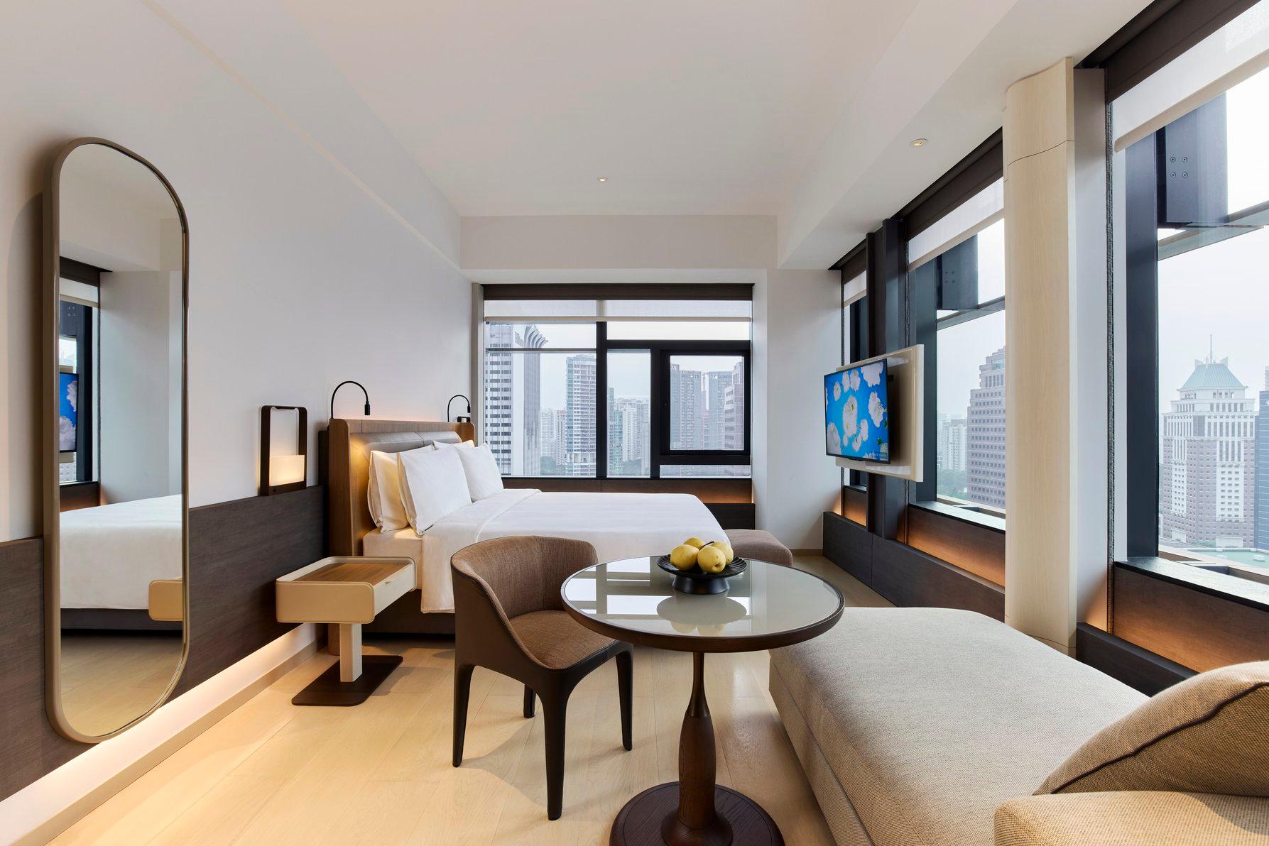 Como, Suite, King Bed
