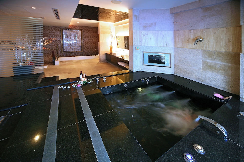 Fongchin Motel 16/44