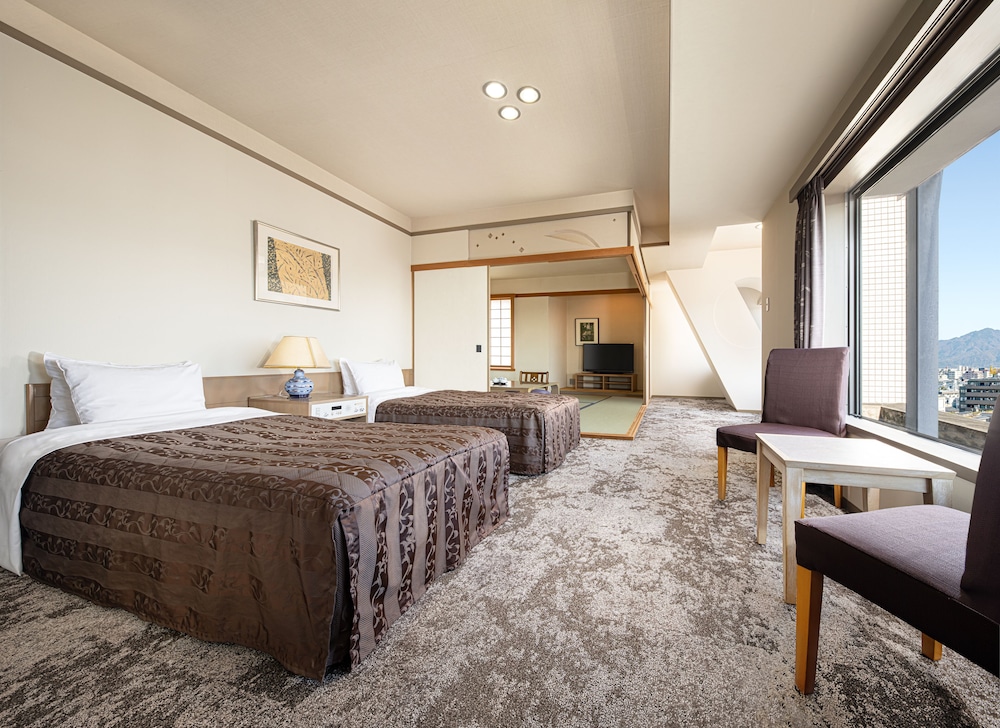 The Gran Resort Elegante Kyoto 10/50