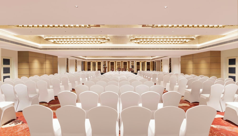 HOLIDAY INN CHANDIGARH PANCHKULA 57/63