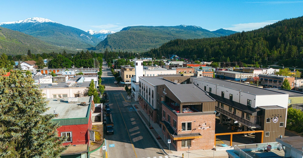 Basecamp Suites Revelstoke 41/50