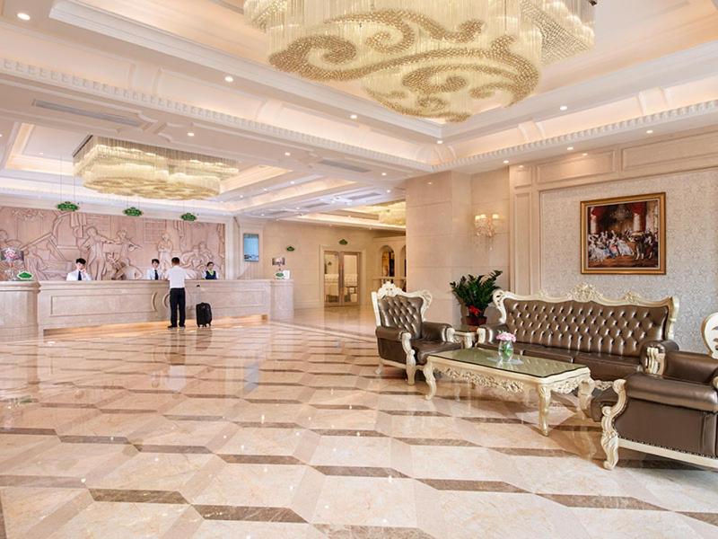 Vienna Hotel (Zhongshan Xiaolan Daxin) 3/24