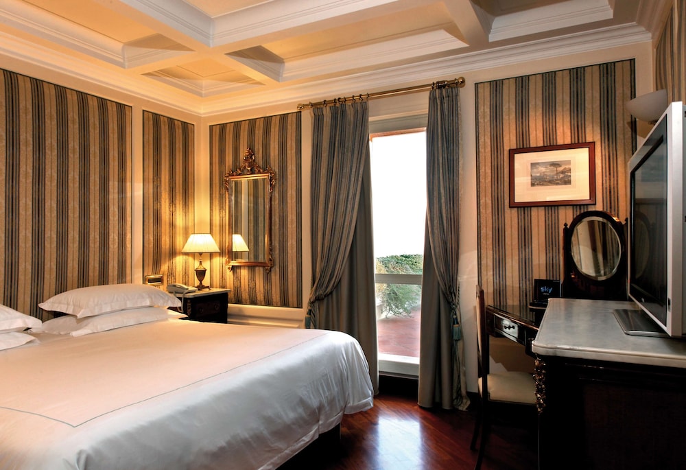 Grand Santa Lucia Hotel 11/43