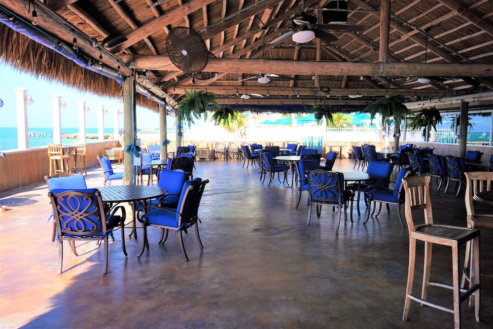 Glunz Ocean Beach Hotel and Resort 57/73
