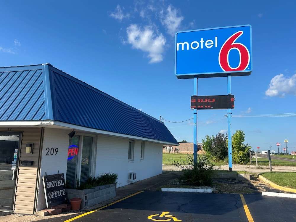Motel6 Sullivan MO 17/22