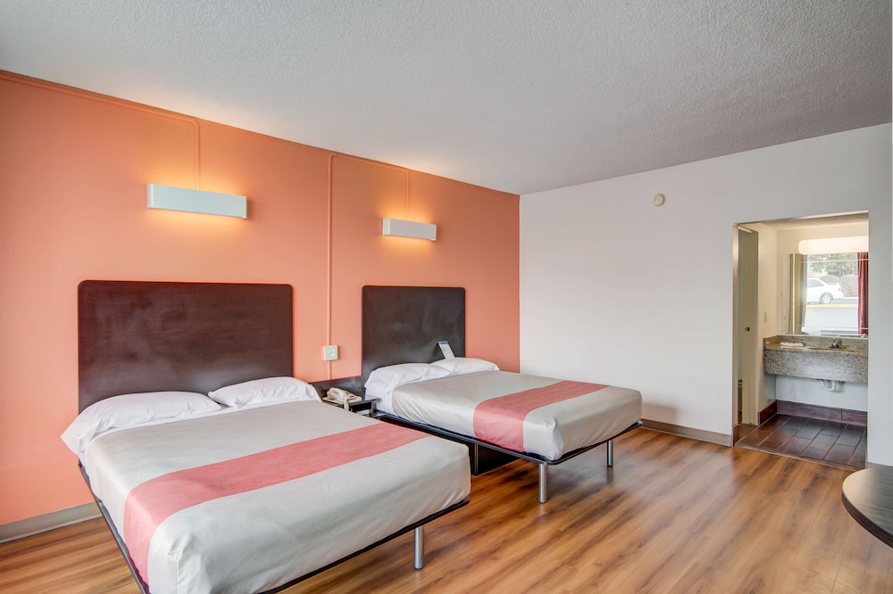 Motel6 Somerset, KY 10/29