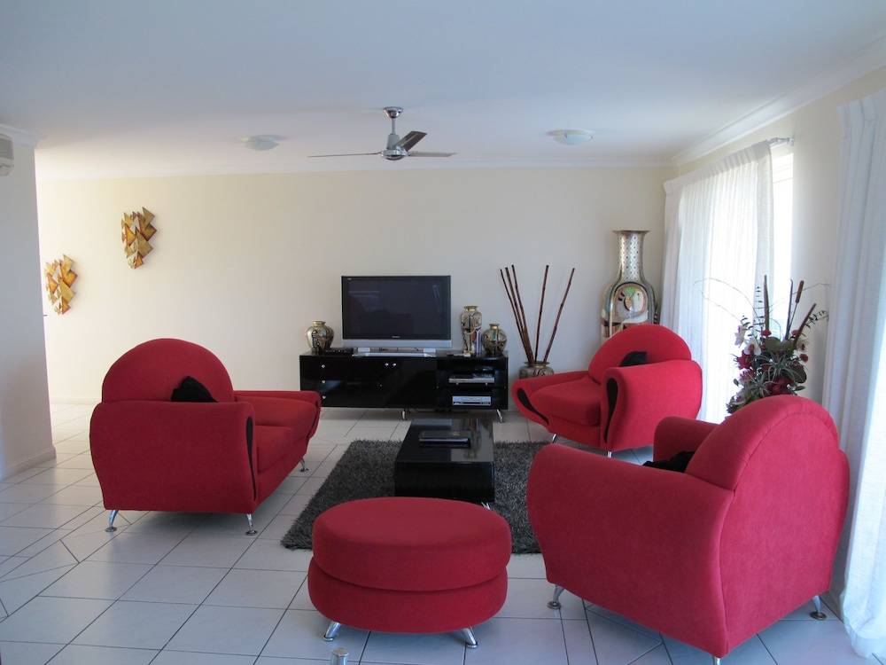 Rose Bay Resort 41/70