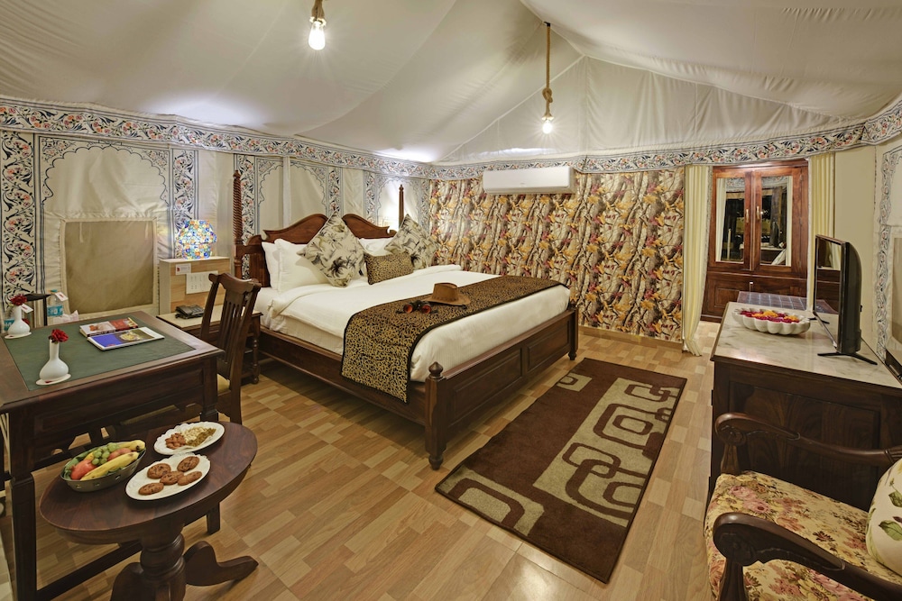 Gir Lion Safari Camp 9/36